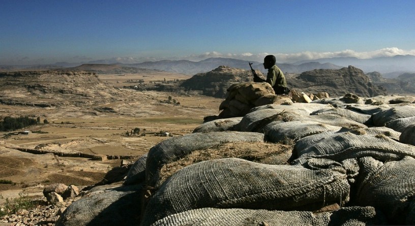 Eritrea troops on border