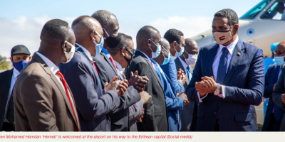 Lt Gen Mohamed Hamdan ‘Hemeti’ is welcomed at the airport on his way to the Eritrean capital January 2021
