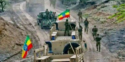 Ethiopian army moves towards Eritrean border